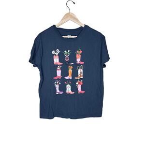 Doe Women’s Large Graphic Tee – Gray Western Cowboy Boot Floral Print T-Shirt